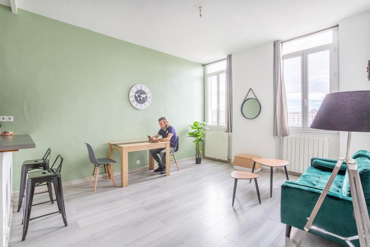 Auberge de jeunesse Ambassade Bretonne Vieux-port Marseille